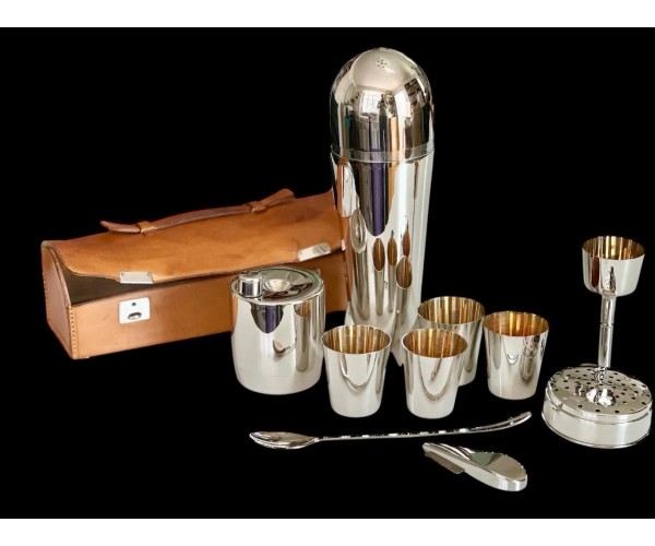 J A Henckels of Solingen travelling Zeppelin cocktail shaker set